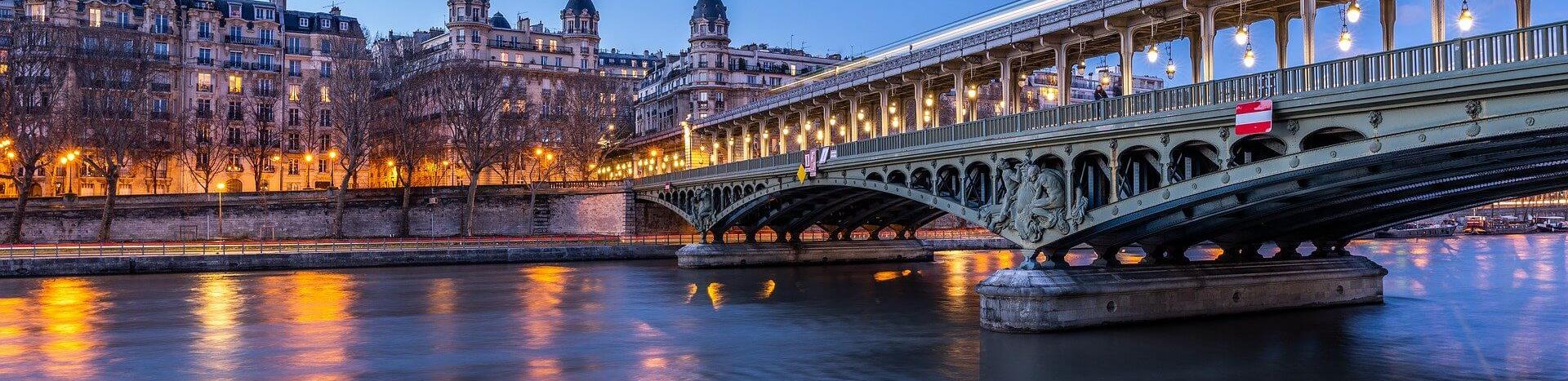 paris vue de nuit-pont mirabeau-seine