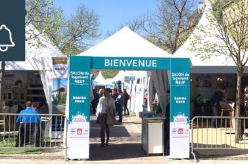 photo en journee salon du logement neuf de Bordeaux 