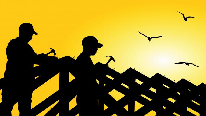 travaux re2020-ouvriers a contre jour